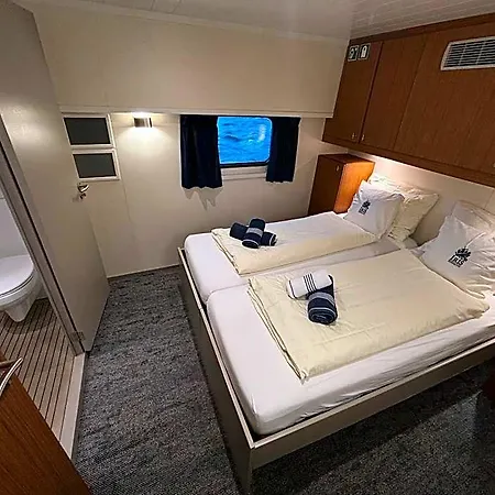 Hotel Hotelboat Iris